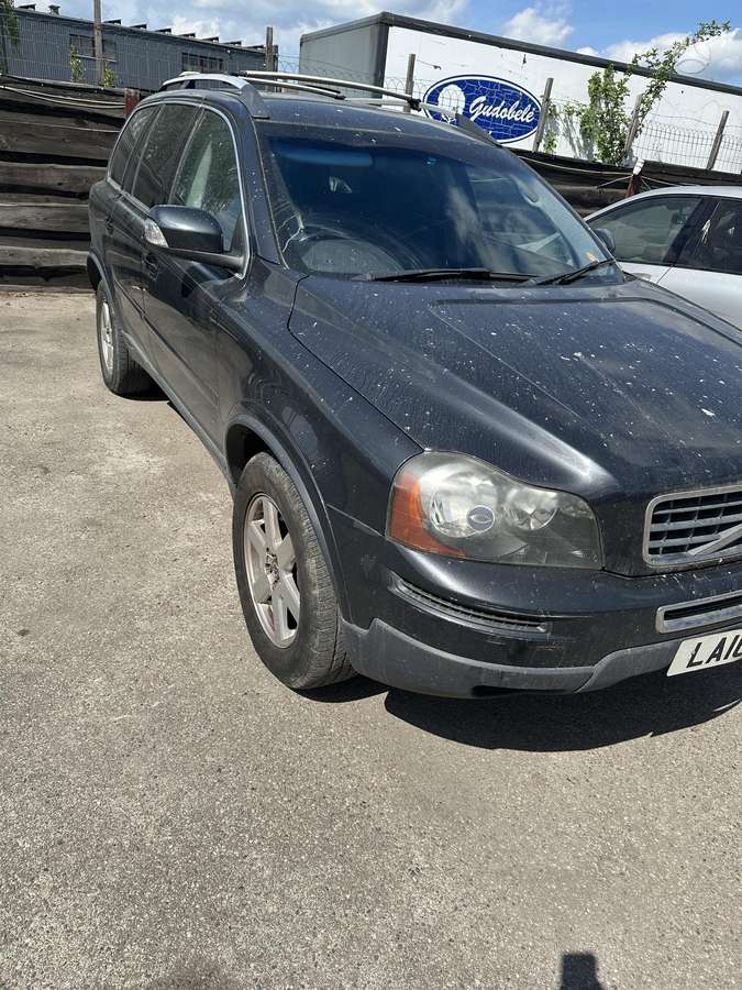 Volvo XC90 dalimis. Detaliu pristatymas