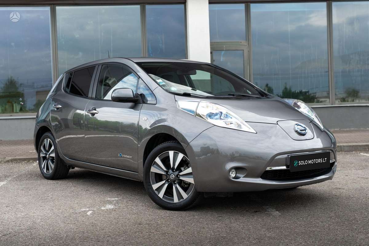 Nissan Leaf, hatchback