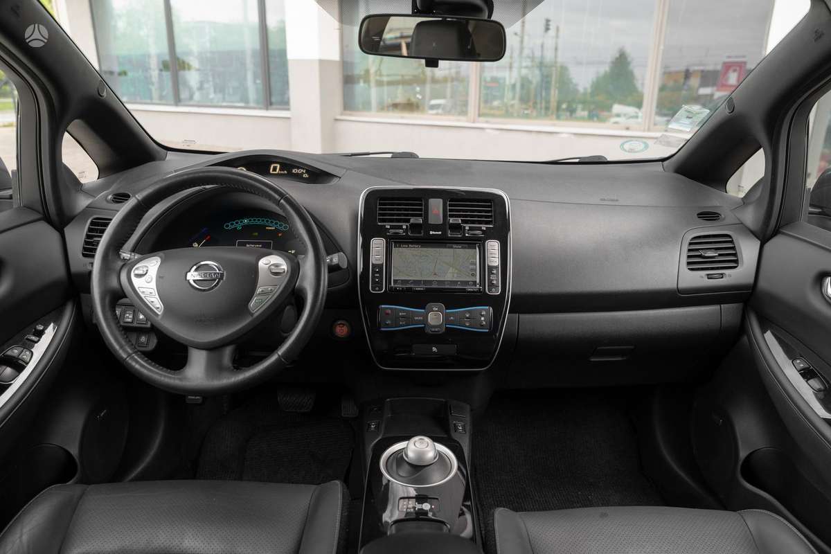 Nissan Leaf, hečbekas