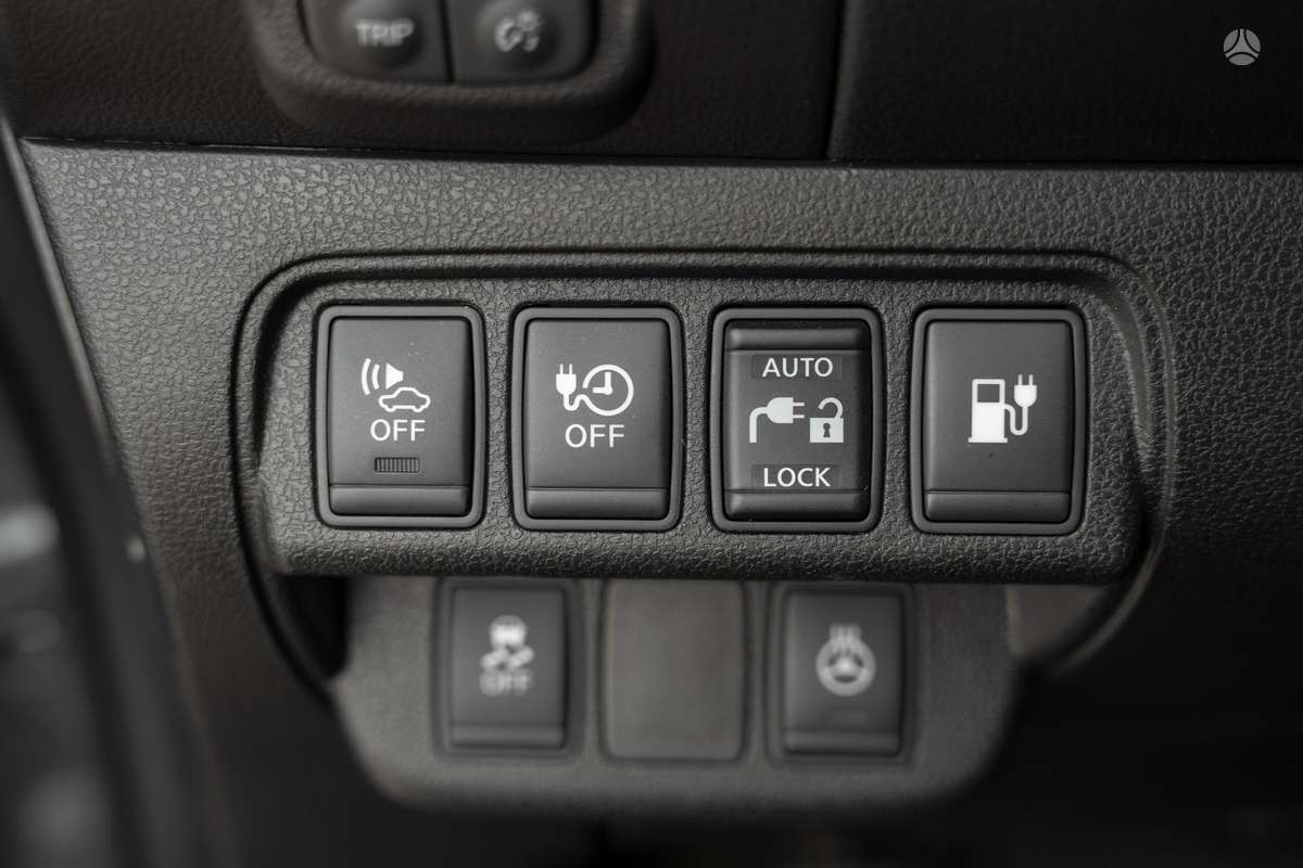 Nissan Leaf, Хэтчбек