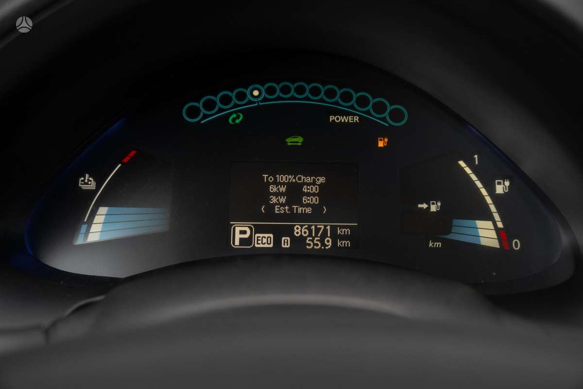 Nissan Leaf, hatchback