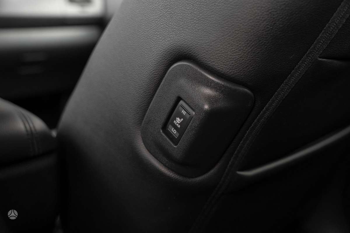 Nissan Leaf, hečbekas
