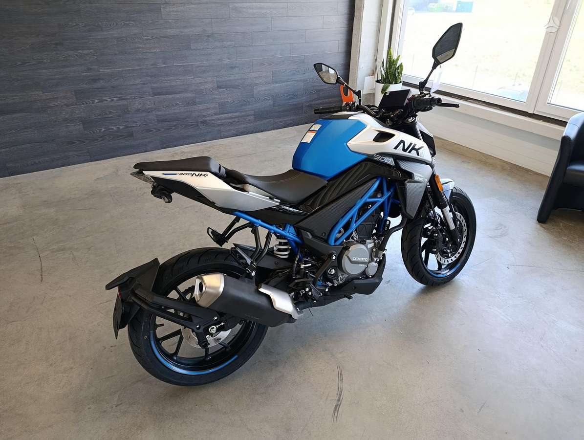 CFMOTO 300NK 300cc, street / classic
