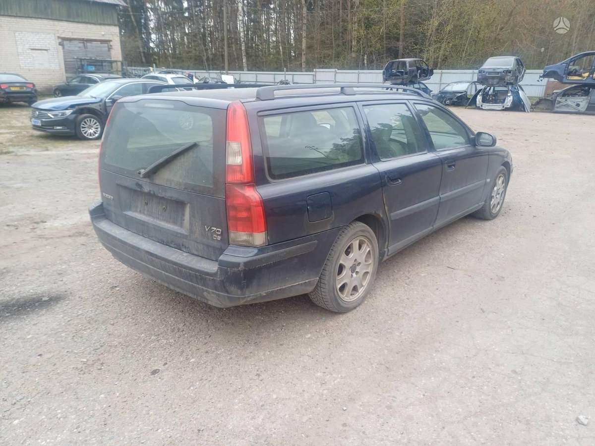 Volvo V70 dalimis