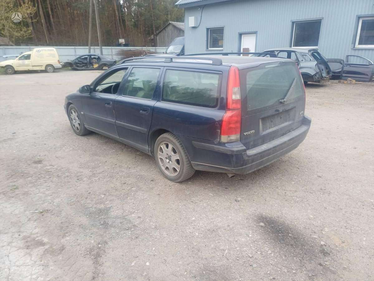 Volvo V70 dalimis