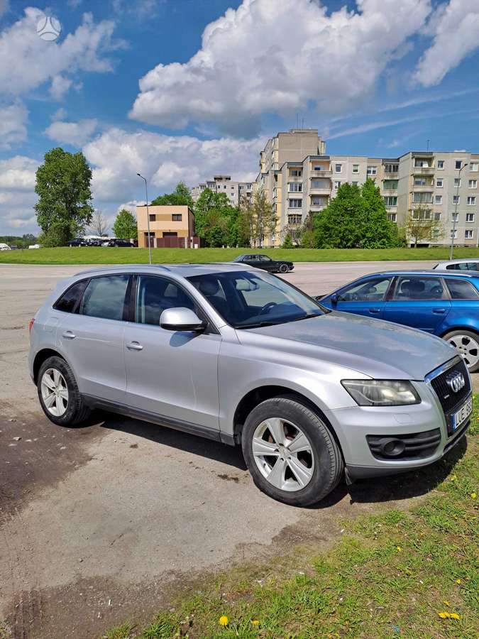 Audi Q5, 2.0 l., mpv / minivan