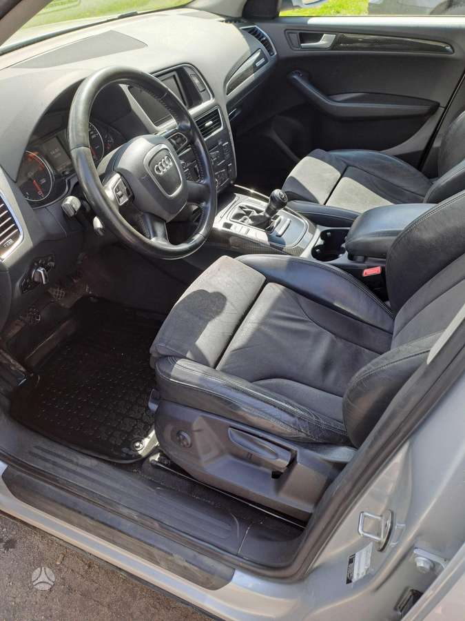 Audi Q5, 2.0 l., mpv / minivan