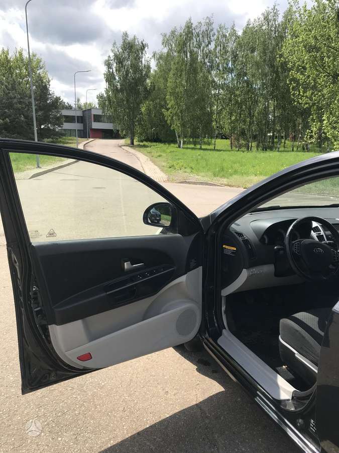 Kia Ceed, 1.6 l., Хэтчбек