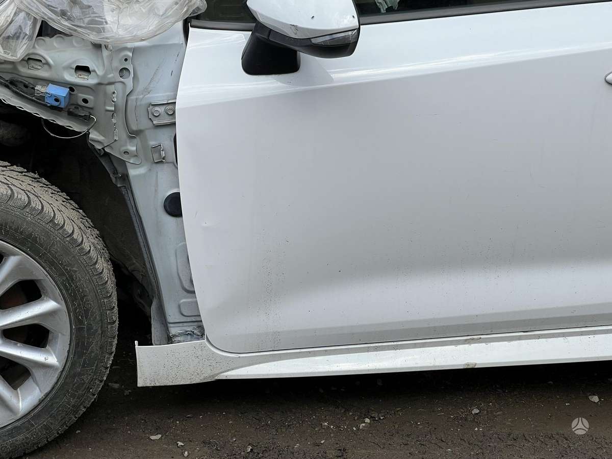 Toyota Corolla dalimis. Europa dalimis