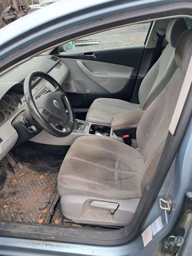 Volkswagen Passat - 7
