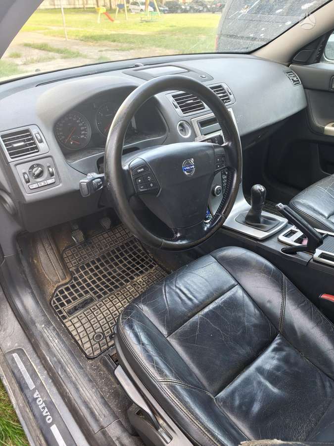 Volvo V50 - 4