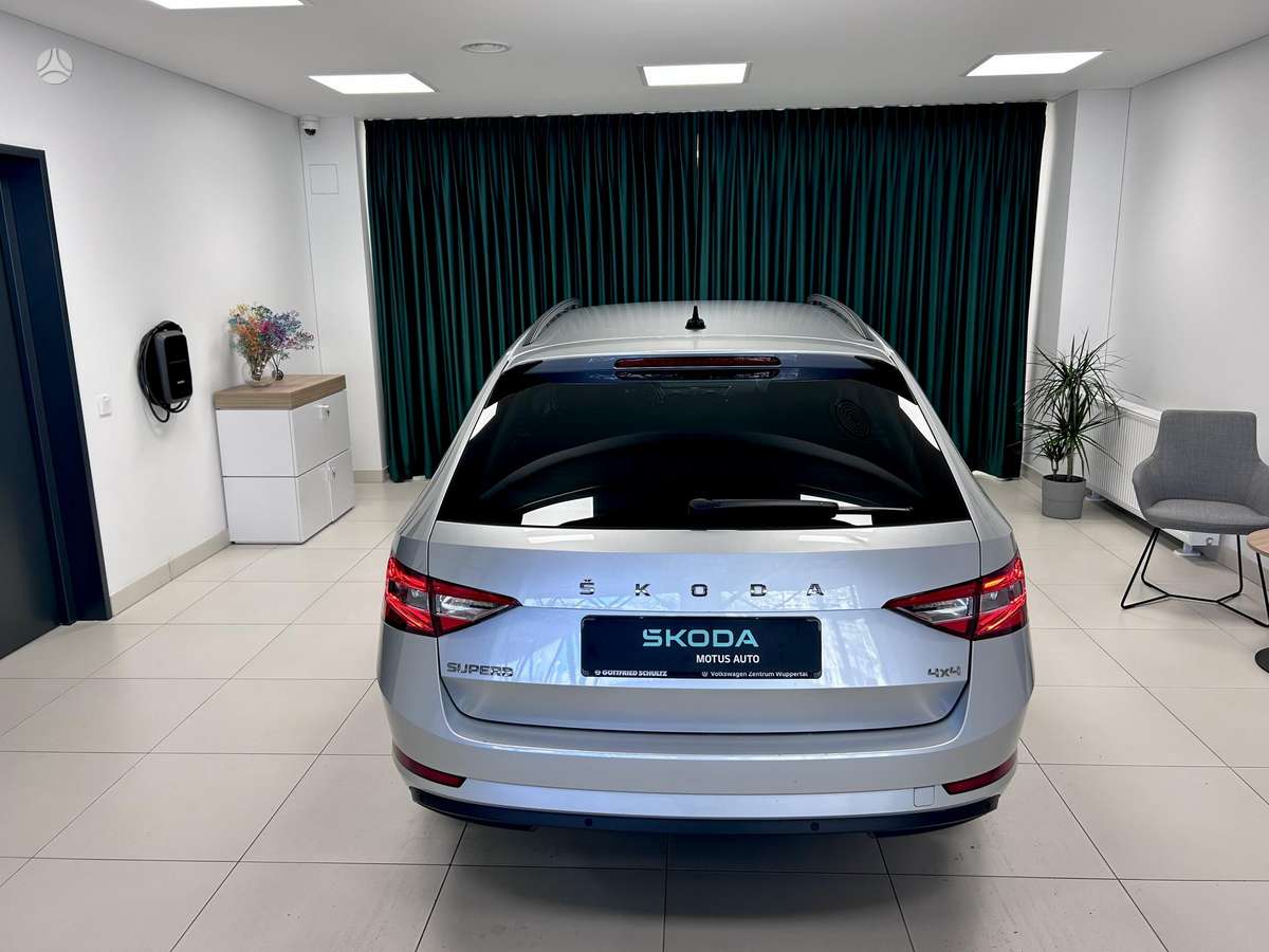 Skoda Superb, 2.0 l., Универсал