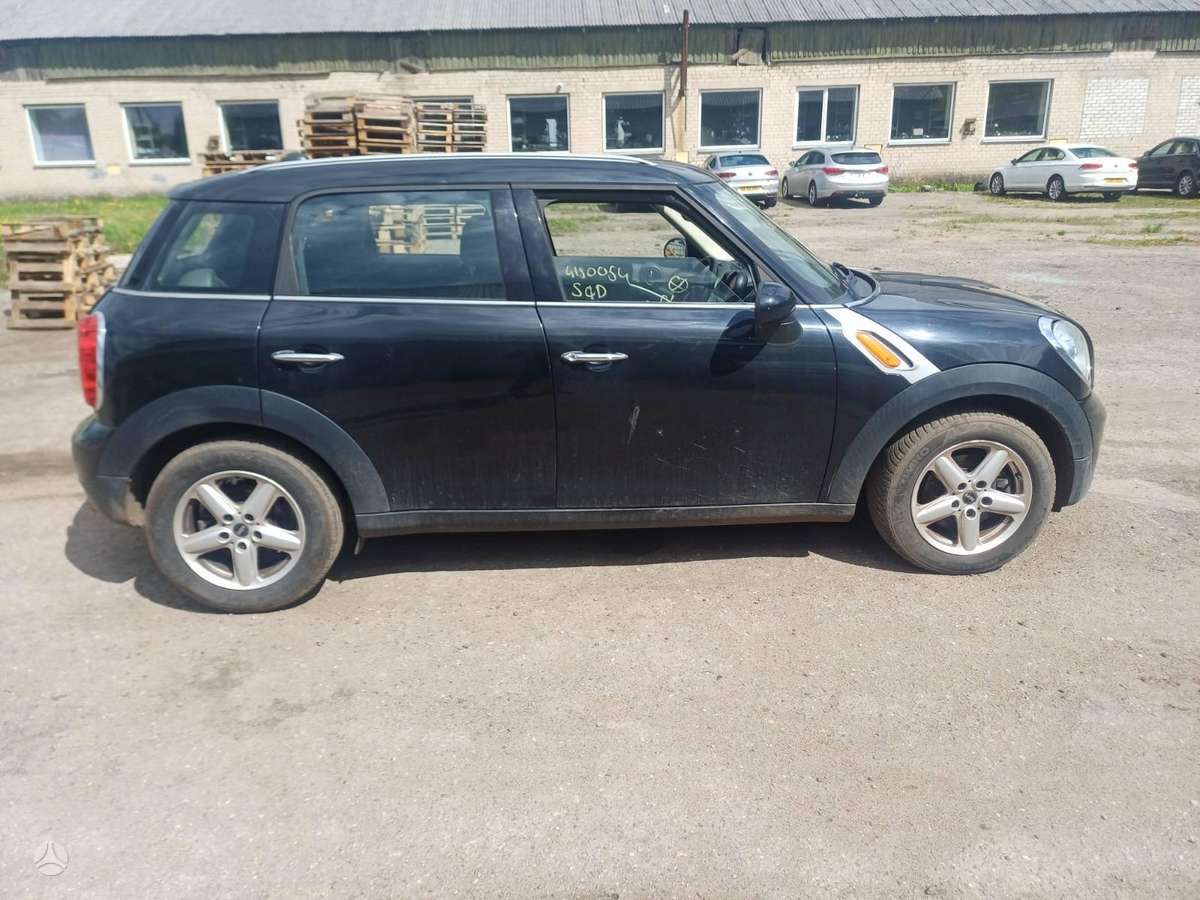 Mini Countryman dalimis. Color code b11 engine code n47c16a n47n