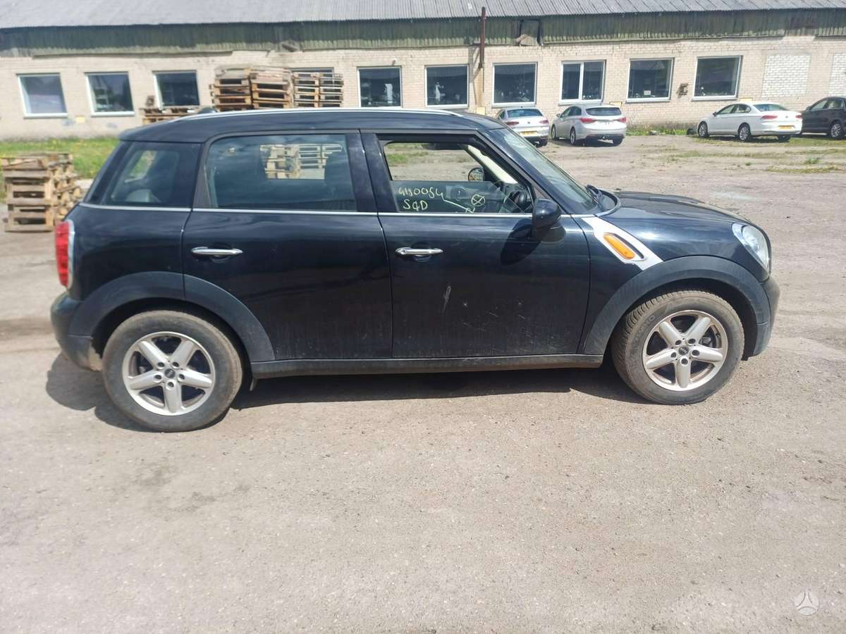 Mini Countryman rezerves daļās. Color code b11 engine code n47c16a n47n