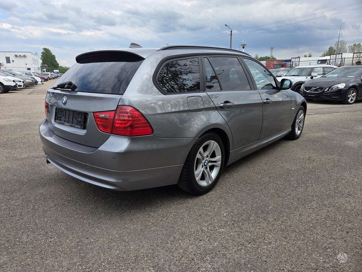 BMW 320, 2.0 l., wagon