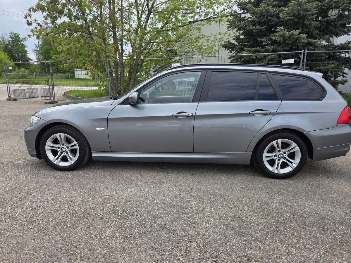 BMW 320, 2.0 l., wagon