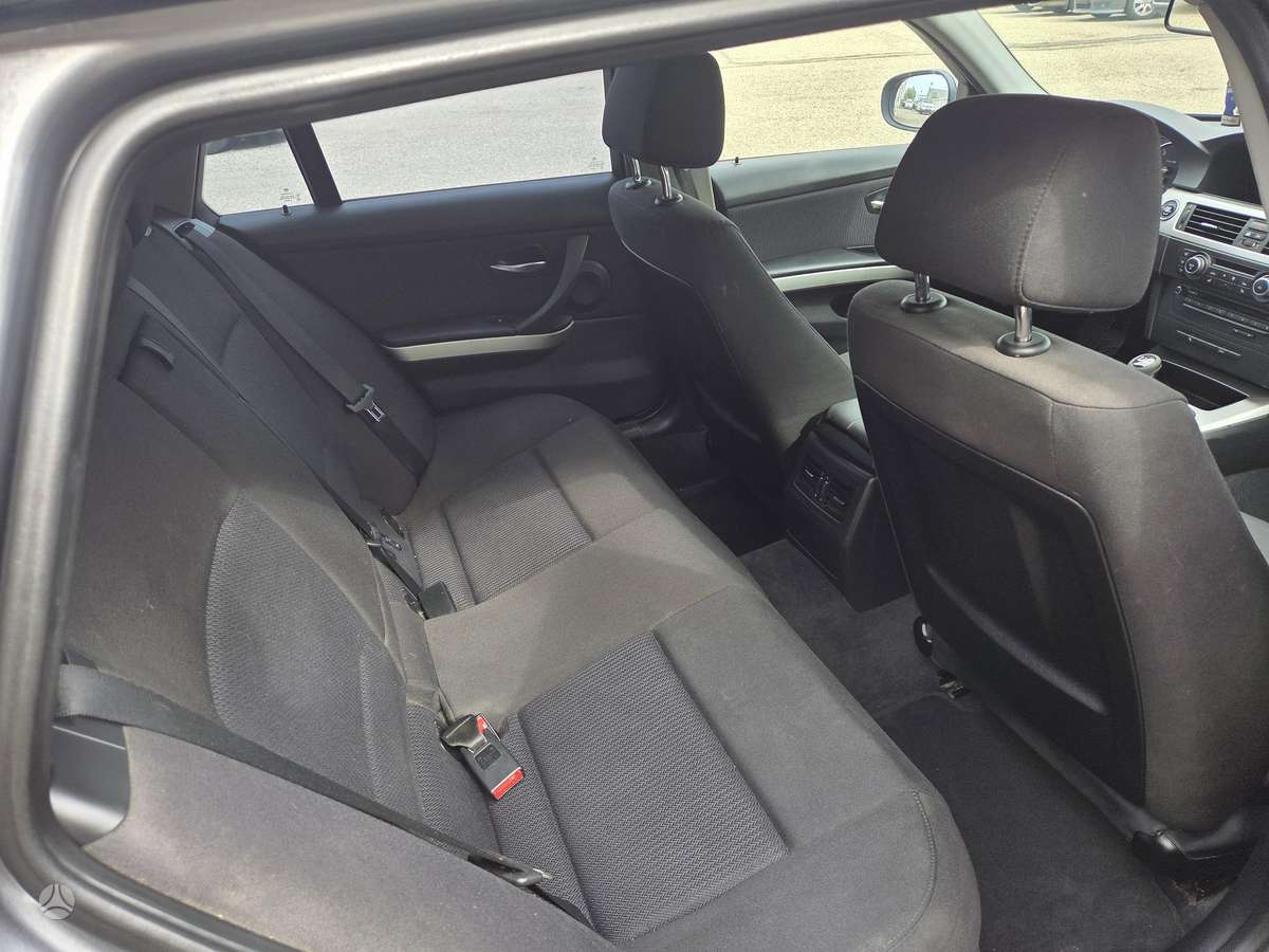 BMW 320, 2.0 l., wagon