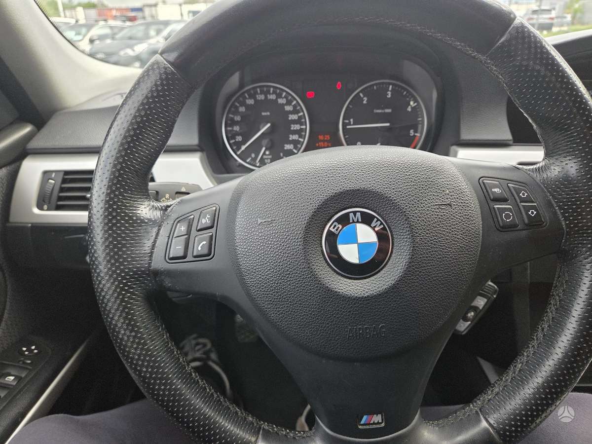 BMW 320, 2.0 l., wagon