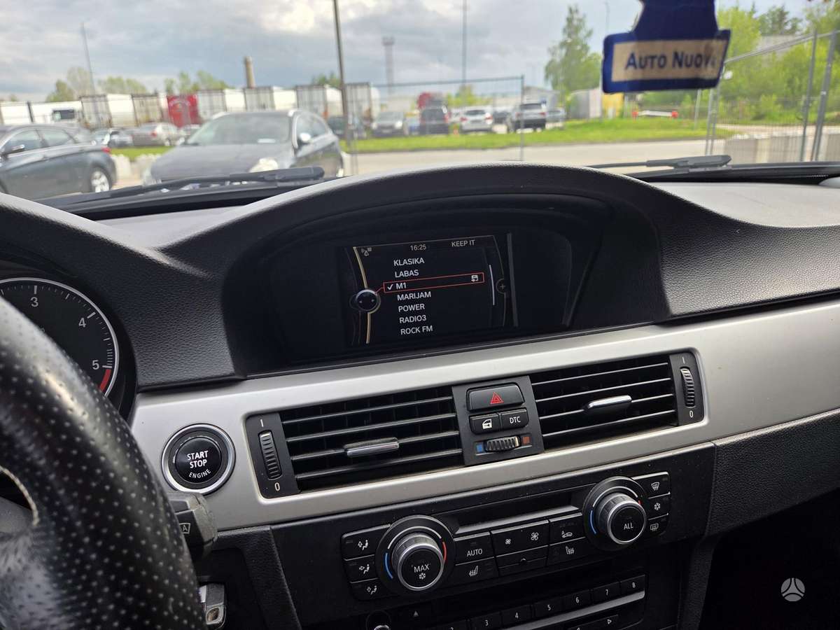 BMW 320, 2.0 l., wagon