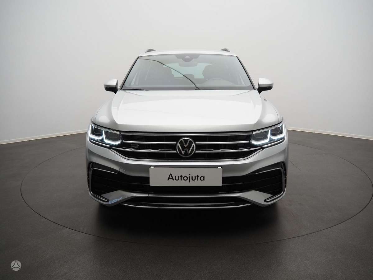 Volkswagen Tiguan - 2