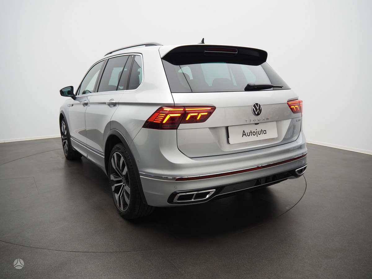 Volkswagen Tiguan - 6