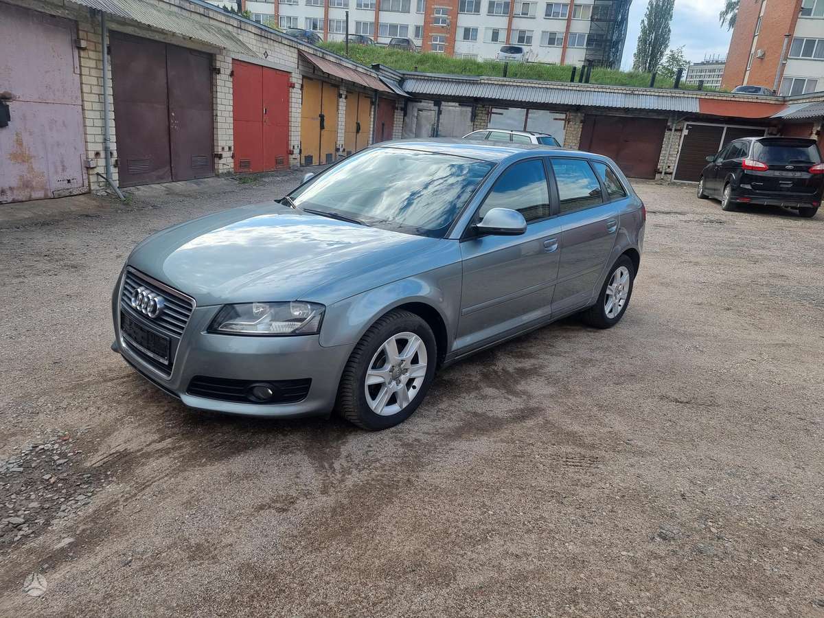 Audi A3, 1.6 l., Хэтчбек
