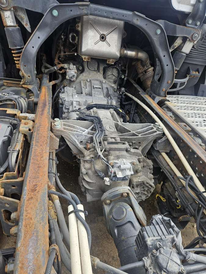 Mercedes-Benz 2545, шасси