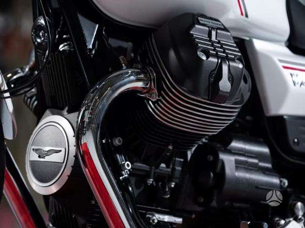 Moto Guzzi V7 853cc, street / classic