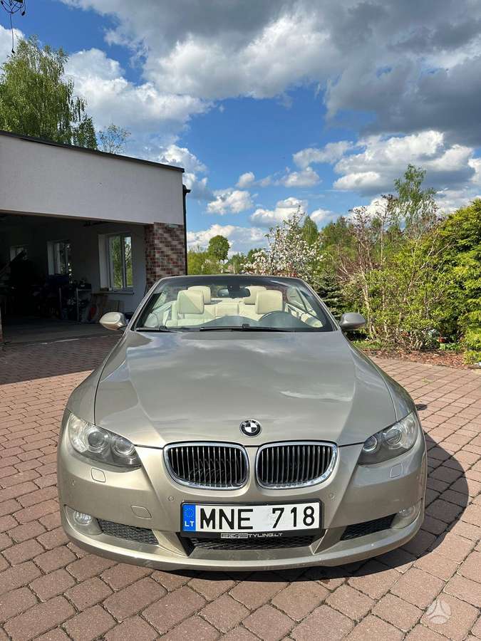 BMW 325, 3.0 l., convertible