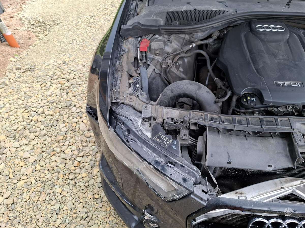 Audi A6, 2.0 l., saloon / sedan