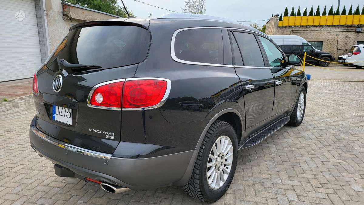 Buick Enclave, 3.6 l., off-road / crossover