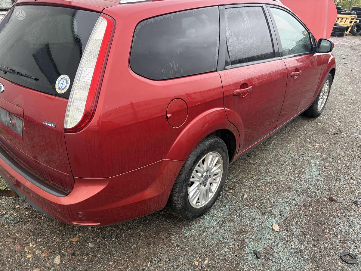 Ford Focus 37068366700