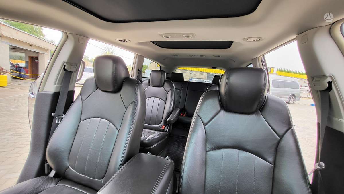 Buick Enclave, 3.6 l., off-road / crossover