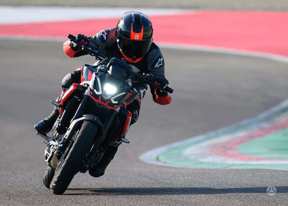 Aprilia Tuono 457cc, superbikes