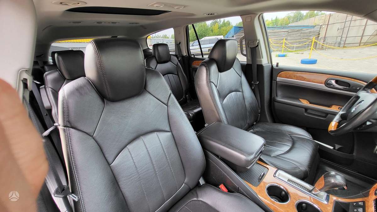 Buick Enclave, 3.6 l., off-road / crossover
