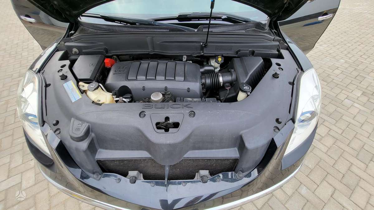 Buick Enclave, 3.6 l., off-road / crossover