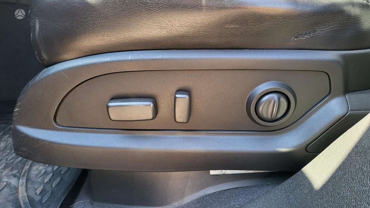 Buick Enclave, 3.6 l., off-road / crossover