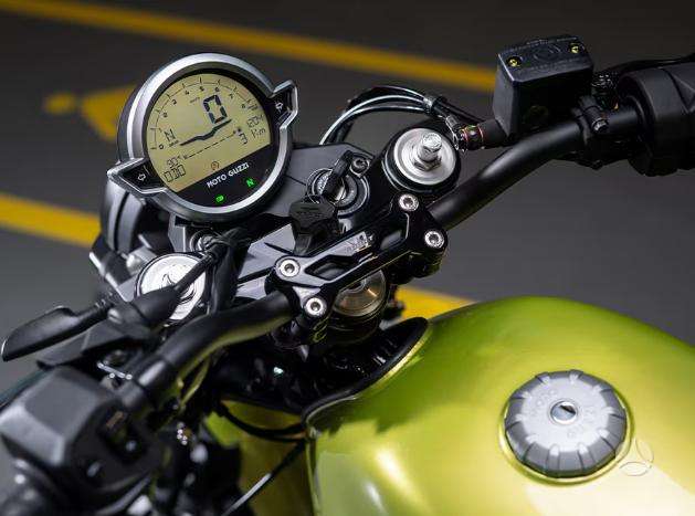 Moto Guzzi V7 853cc, street / classic
