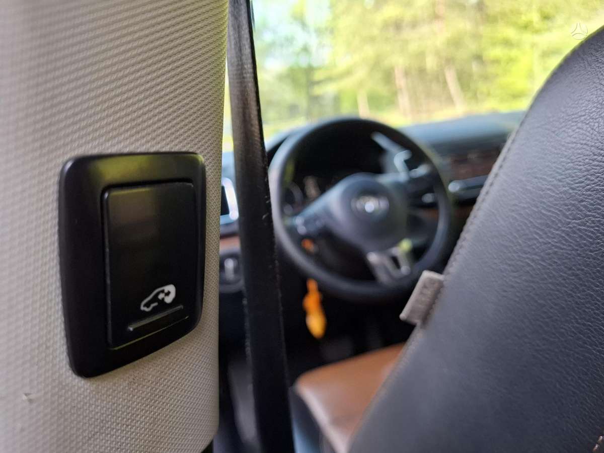 Volkswagen Sharan - 3