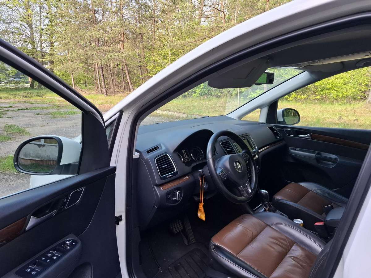 Volkswagen Sharan - 11