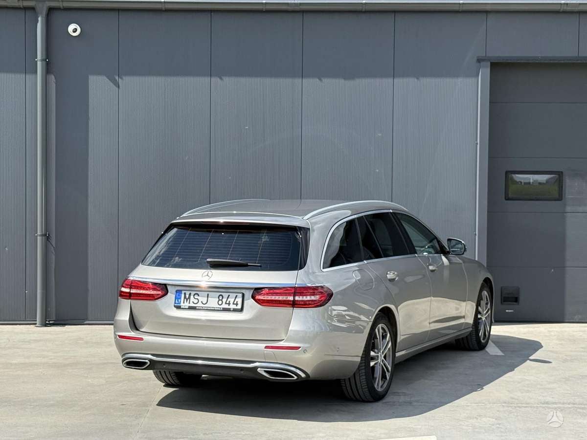 Mercedes-Benz E300, 2.0 l., Универсал