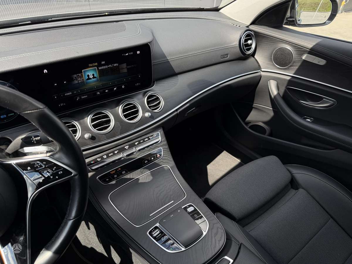 Mercedes-Benz E300, 2.0 l., Универсал