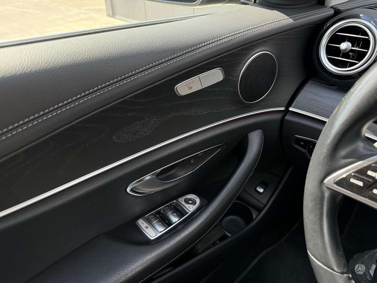 Mercedes-Benz E300, 2.0 l., Универсал