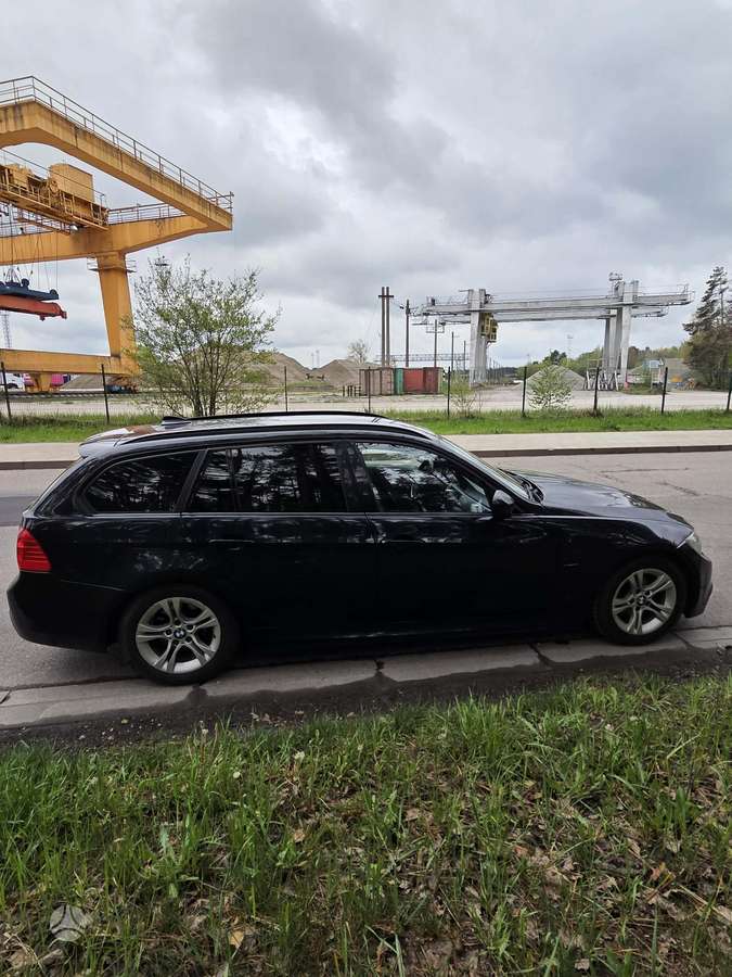 BMW 320, 2.0 l., wagon