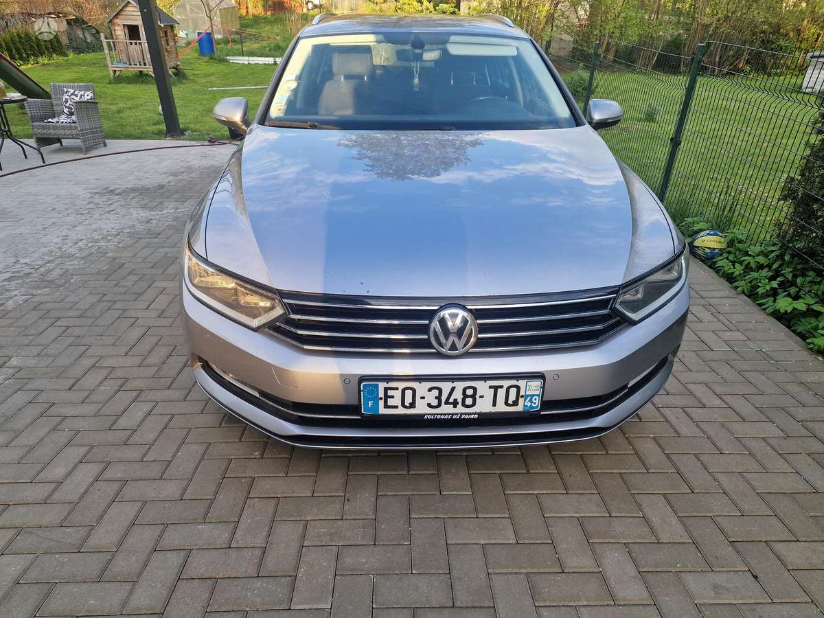 Volkswagen Passat - 5