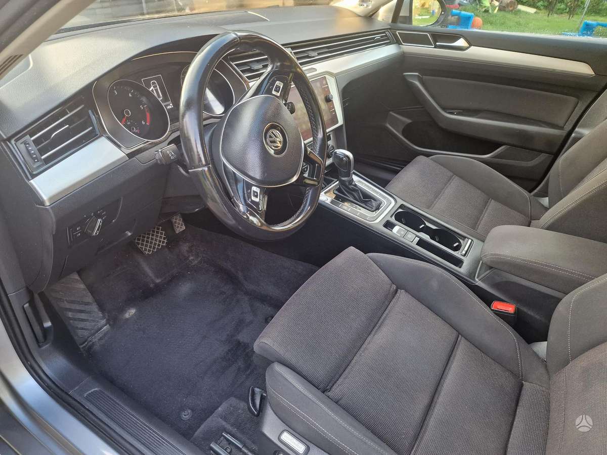 Volkswagen Passat - 6