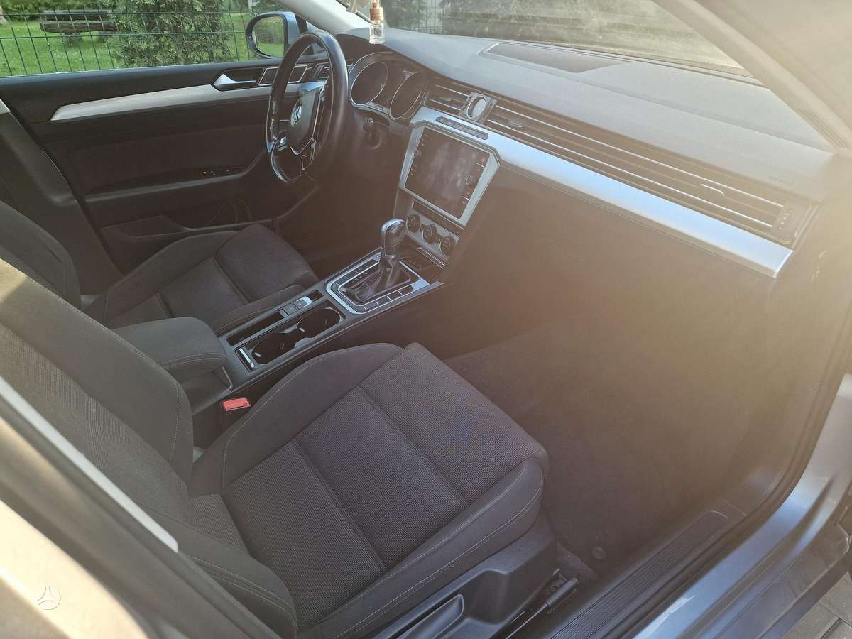 Volkswagen Passat - 7