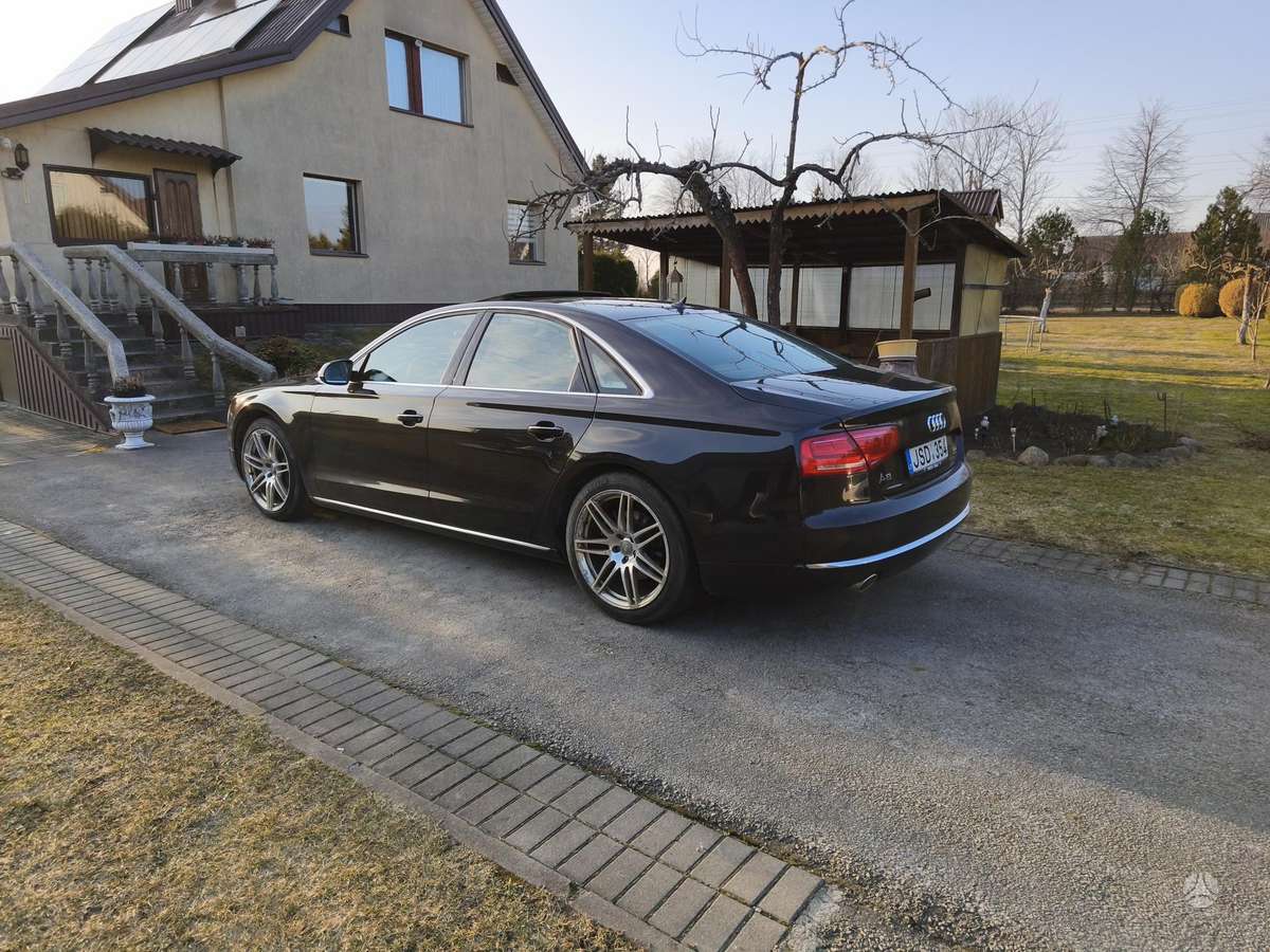 Audi A8, 3.0 l., Седан