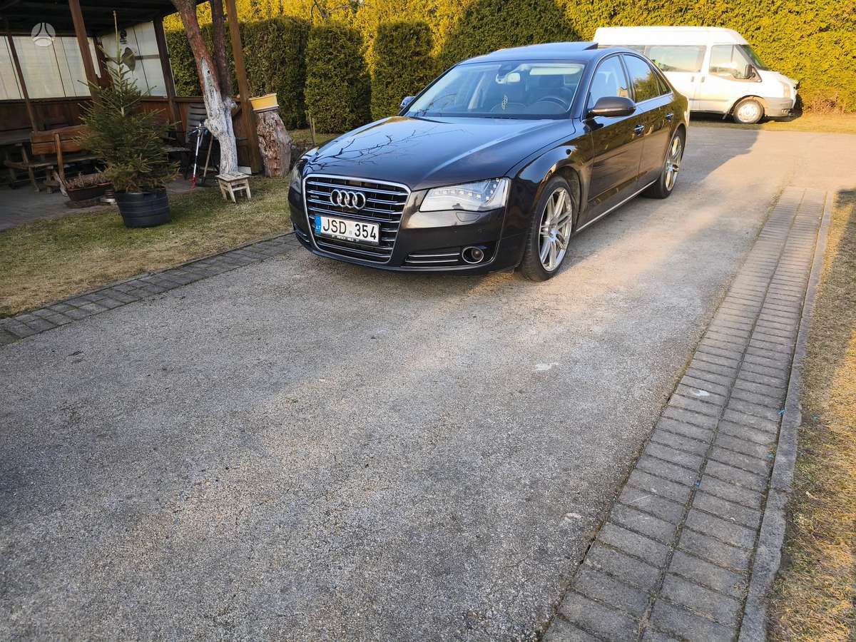 Audi A8, 3.0 l., Седан