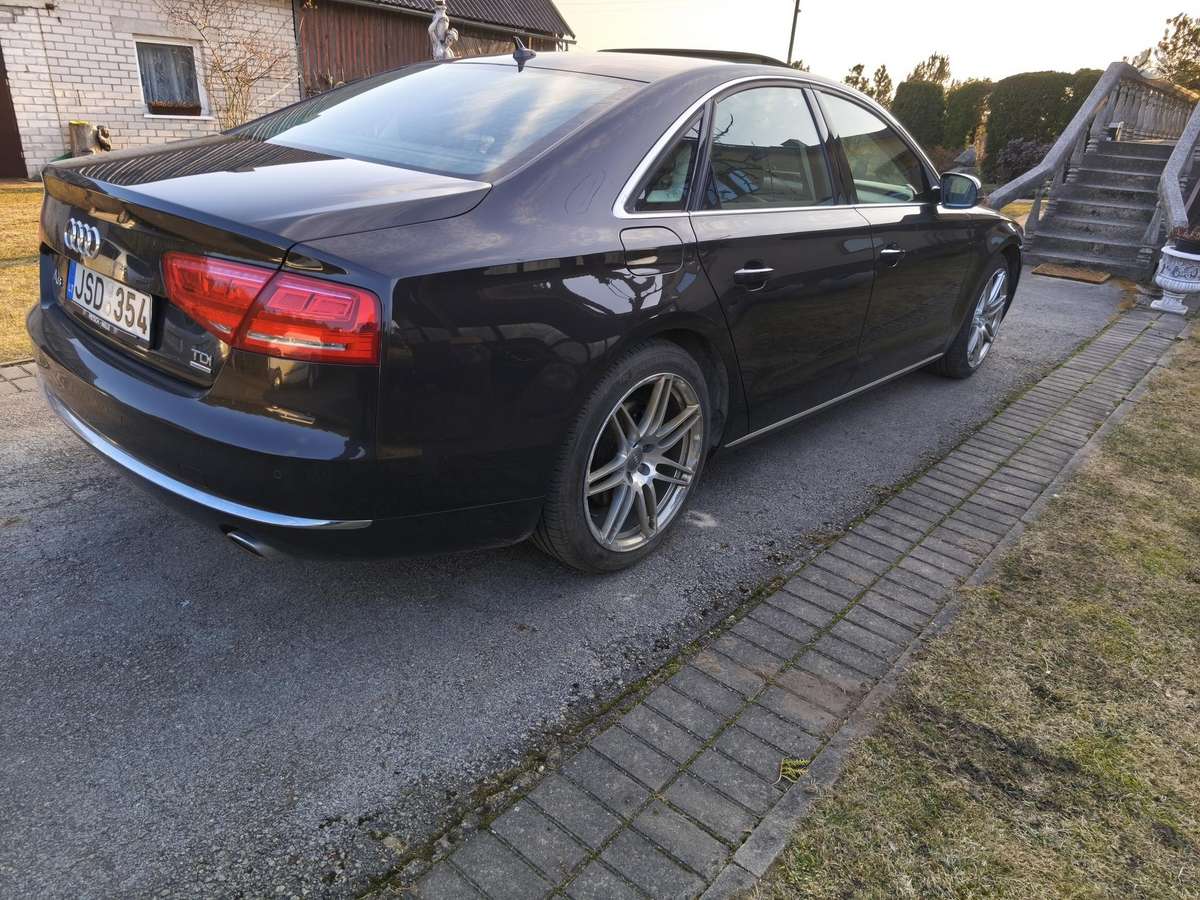 Audi A8, 3.0 l., Седан